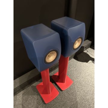 Beg. KEF LS50 Meta (Blå) & KEF S2 Golvstativ (Röd)