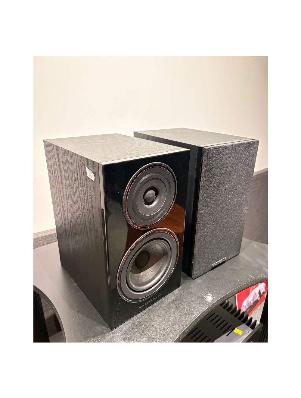 main product photo 1