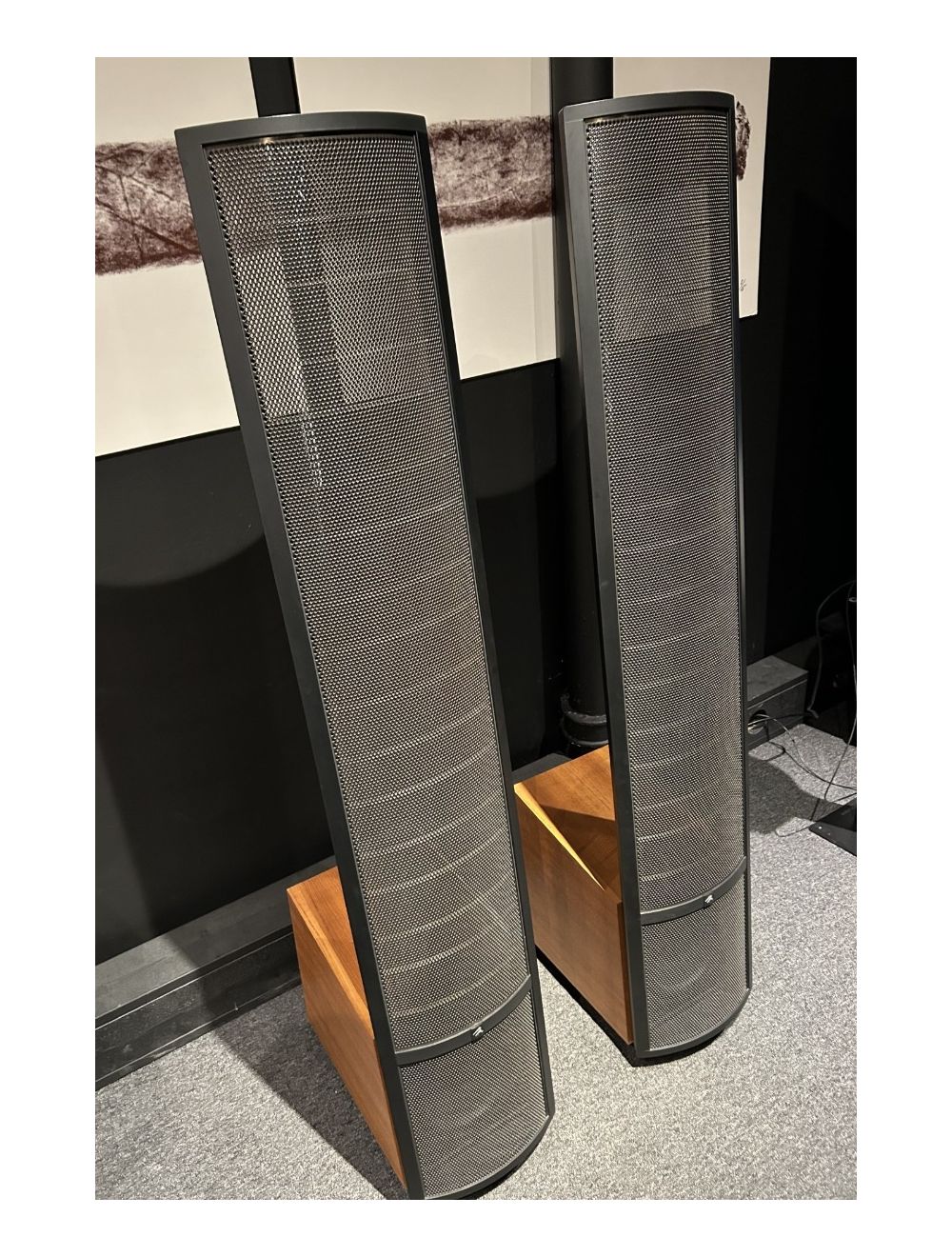 main product photo 1