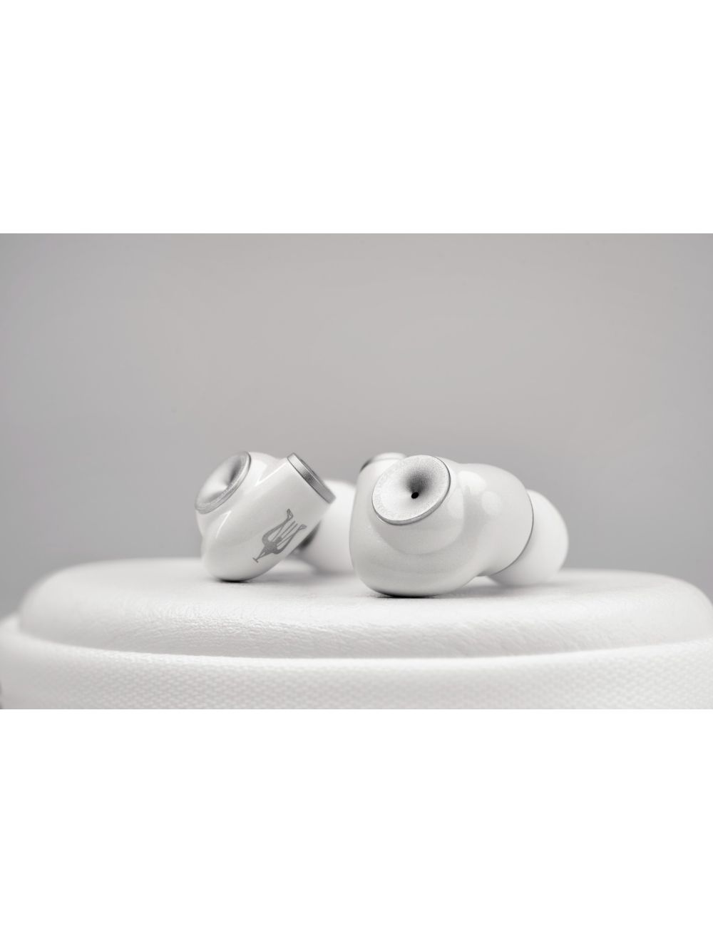 main product photo 1