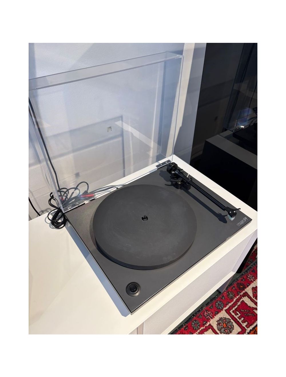 main product photo 1