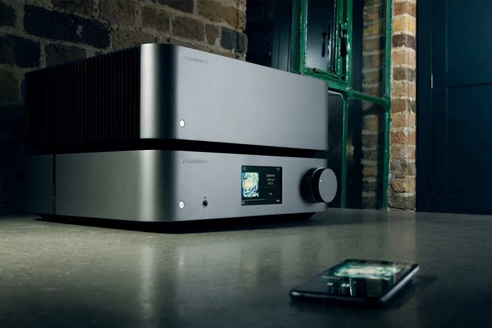 Edge W Power Amplifier and Edge NQ Network player