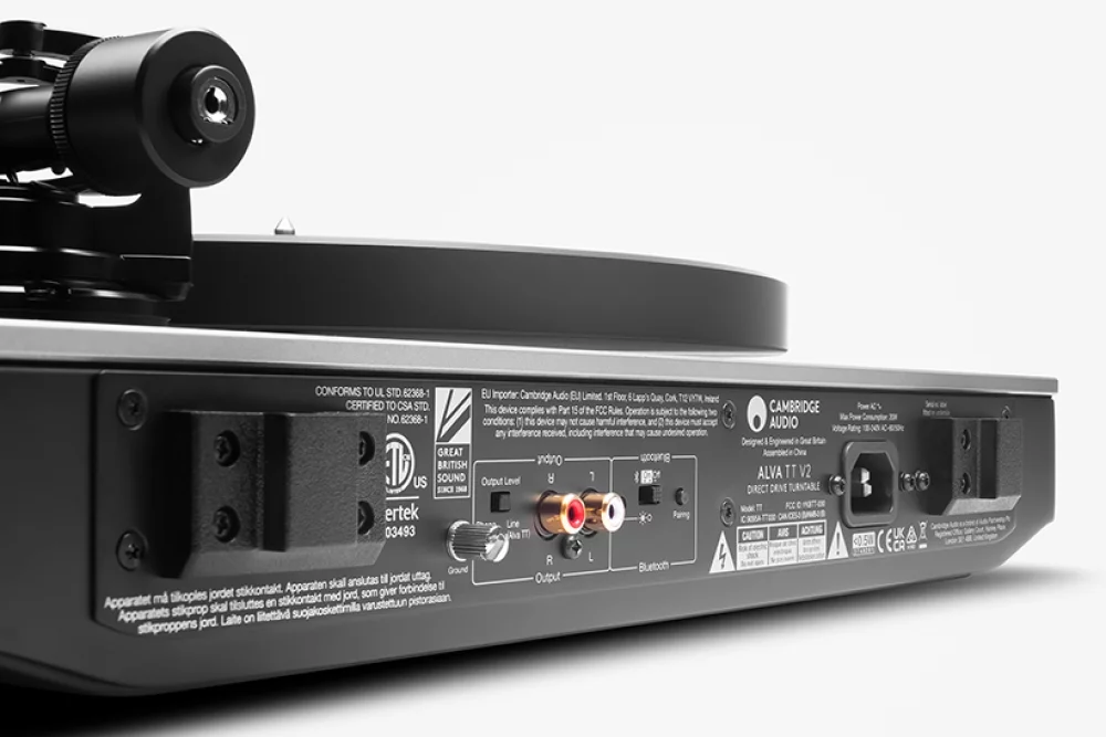 rear detail image of alva tt v2 turntable